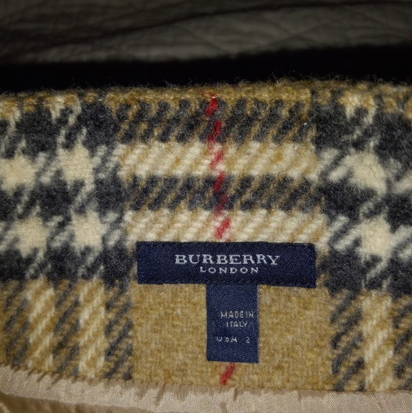 Authentic Vintage Burberry Skirt - Picture 5 of 6